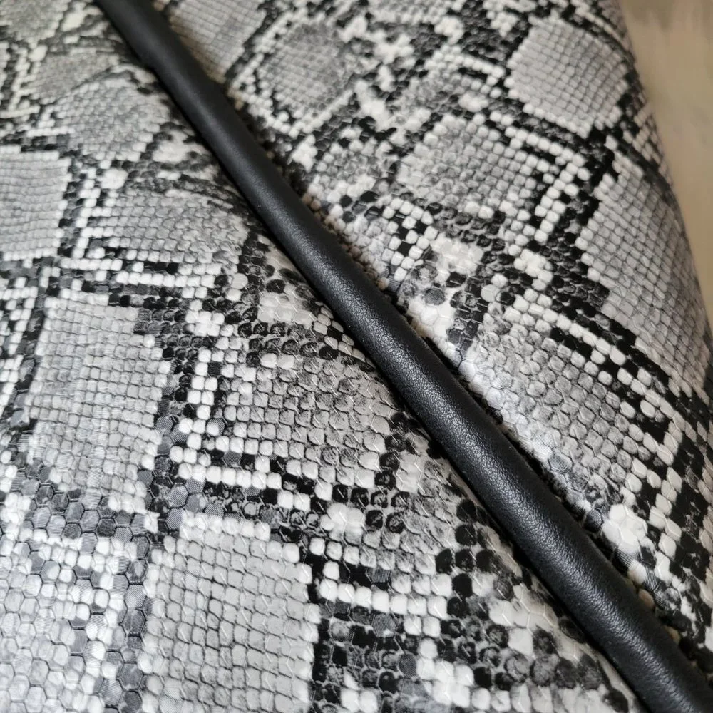 Park Ave Collection Oversized Faux Snake Tote